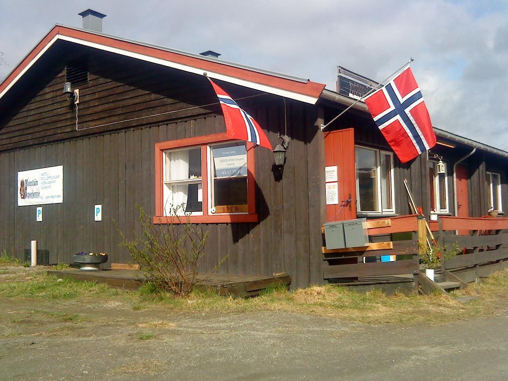 Dombas Motel Dombås Exterior photo